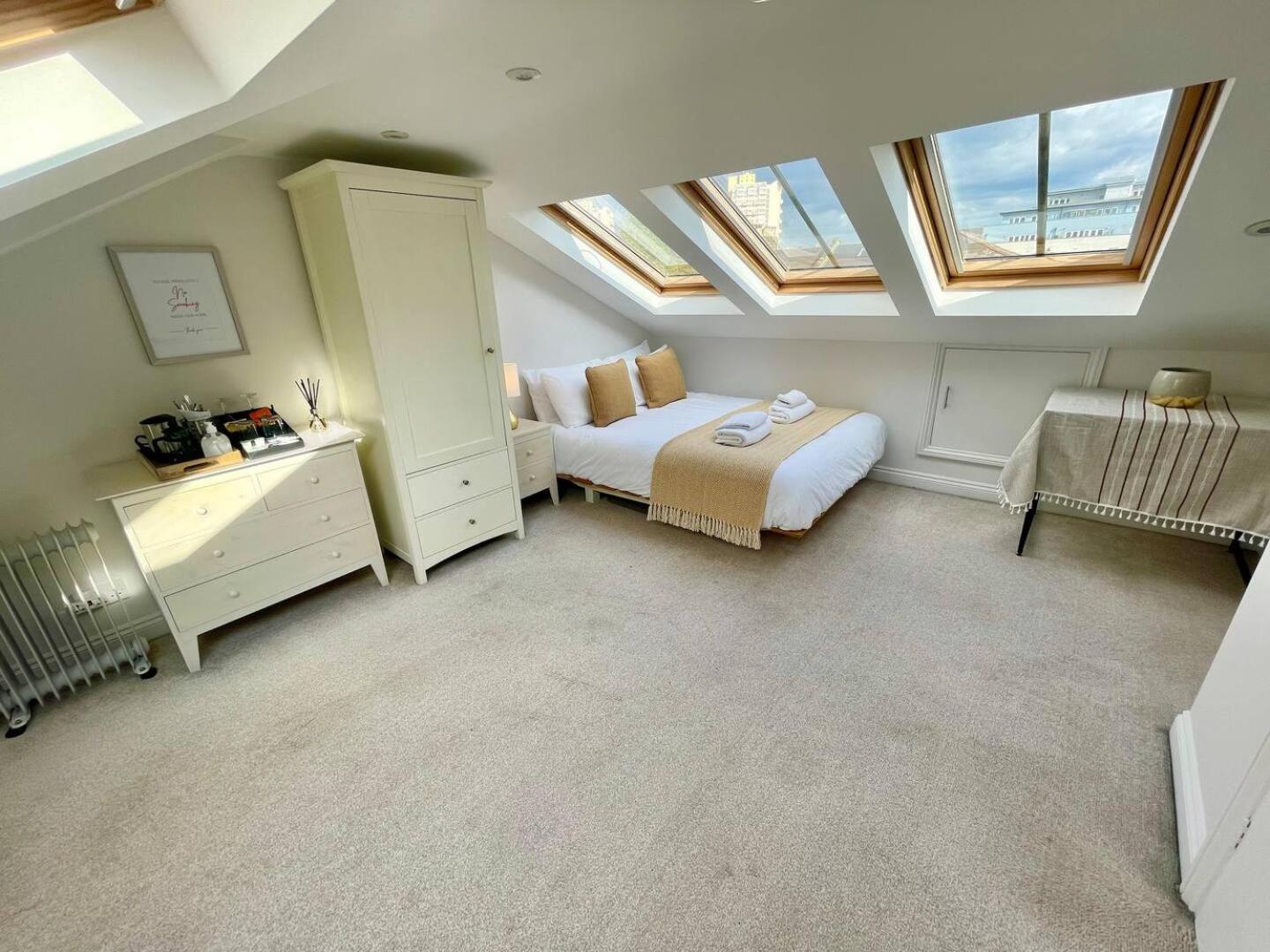 Bright Quiet Loft Room Ensuite Serene Clapham Area London Exterior photo